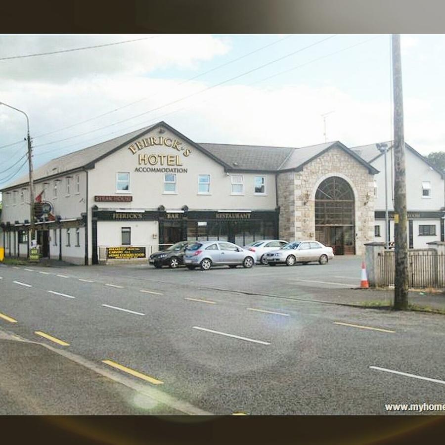 Feerick'S Hotel Rathowen Exterior foto